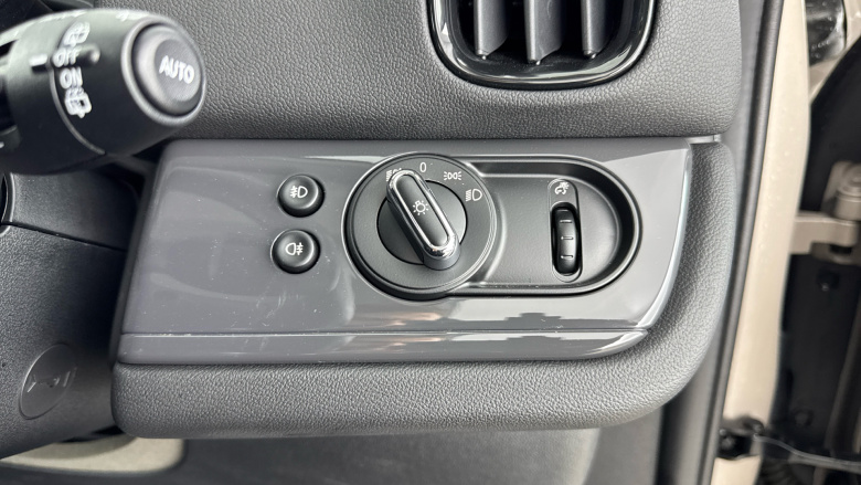 MINI Countryman 1.5 Cooper Classic 5dr Petrol Hatchback